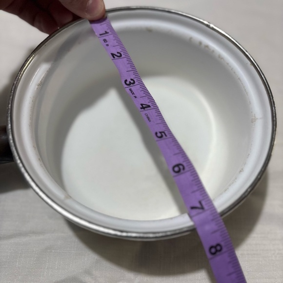 Vintage set of 4 White Floral Saucepans, Pans and Pots with Brown Handle - Picture 5 of 16